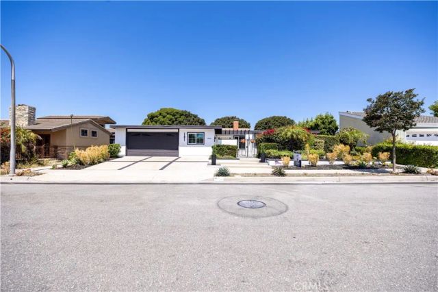 19421 Sierra Lago, Irvine, CA 92603