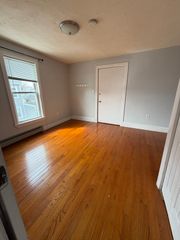192 Billings St Quincy 3, Quincy, MA 02171