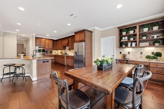 10 Cayuga Pond Court, Spring, TX 77389