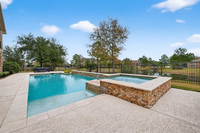 10 Cayuga Pond Court, Spring, TX 77389