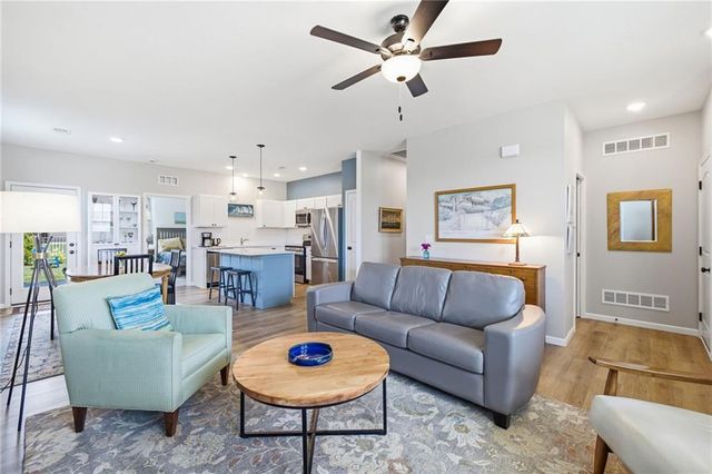 27116 E Sycamore Street, Lee's Summit, MO 64086