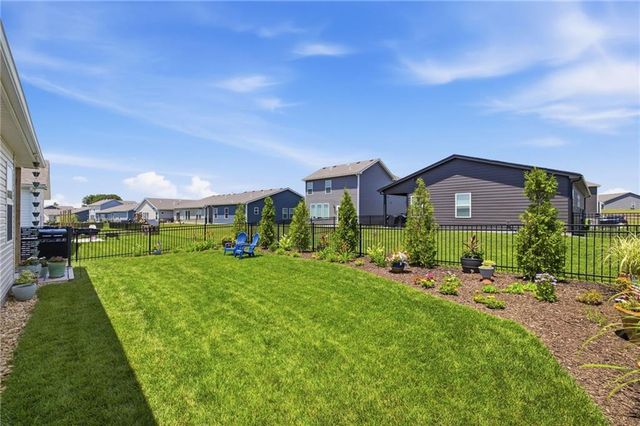 27116 E Sycamore Street, Lee's Summit, MO 64086