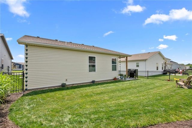 27116 E Sycamore Street, Lee's Summit, MO 64086