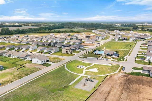 27116 E Sycamore Street, Lee's Summit, MO 64086