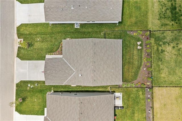 27116 E Sycamore Street, Lee's Summit, MO 64086