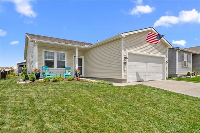 27116 E Sycamore Street, Lee's Summit, MO 64086