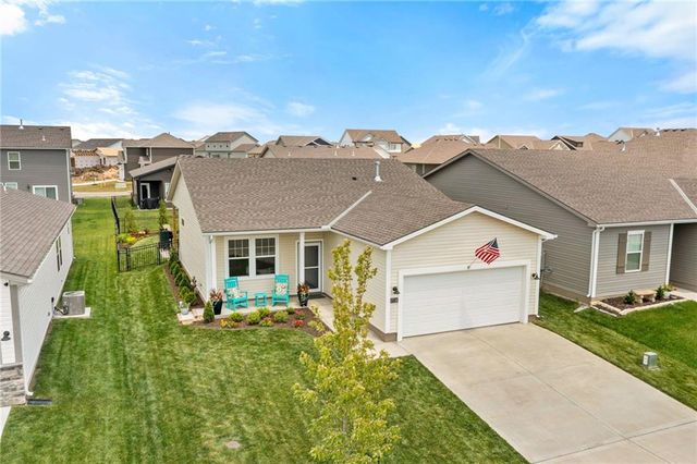 27116 E Sycamore Street, Lee's Summit, MO 64086