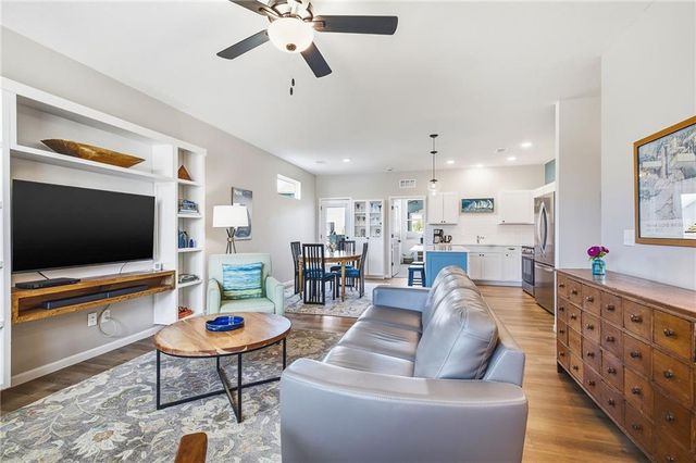 27116 E Sycamore Street, Lee's Summit, MO 64086