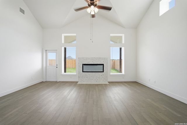 146 Richard Drive, Castroville, TX 78009