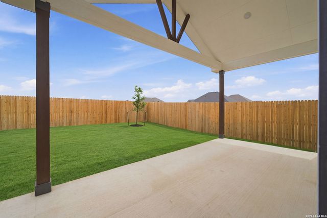 146 Richard Drive, Castroville, TX 78009