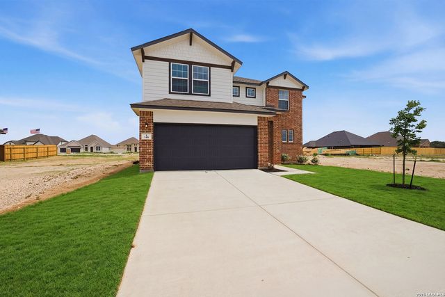 146 Richard Drive, Castroville, TX 78009