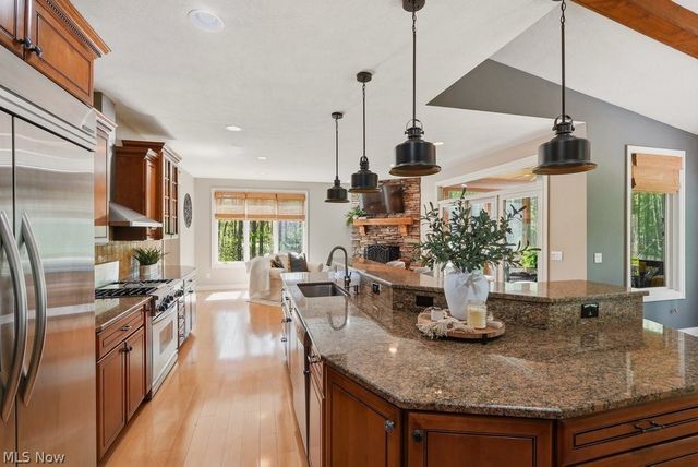 7312 Stockwood Drive, Solon, OH 44139