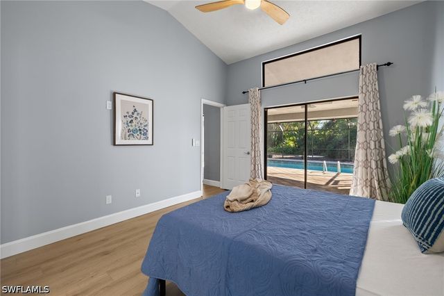 194 Wickliffe DR, Naples, FL 34110