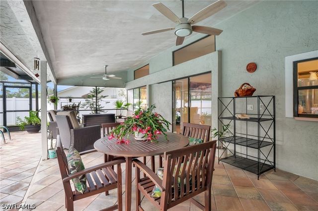 194 Wickliffe DR, Naples, FL 34110