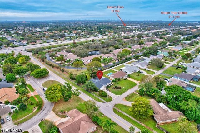 194 Wickliffe DR, Naples, FL 34110
