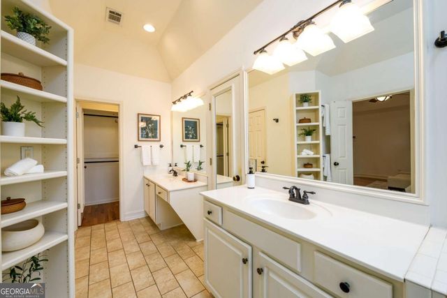 1560 Oak Park Cove, Decatur, GA 30033