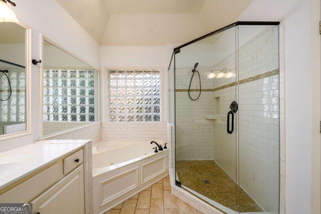 1560 Oak Park Cove, Decatur, GA 30033