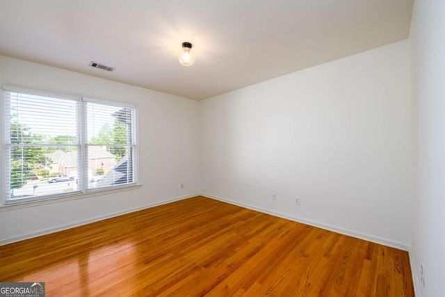 1560 Oak Park Cove, Decatur, GA 30033