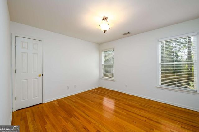 1560 Oak Park Cove, Decatur, GA 30033