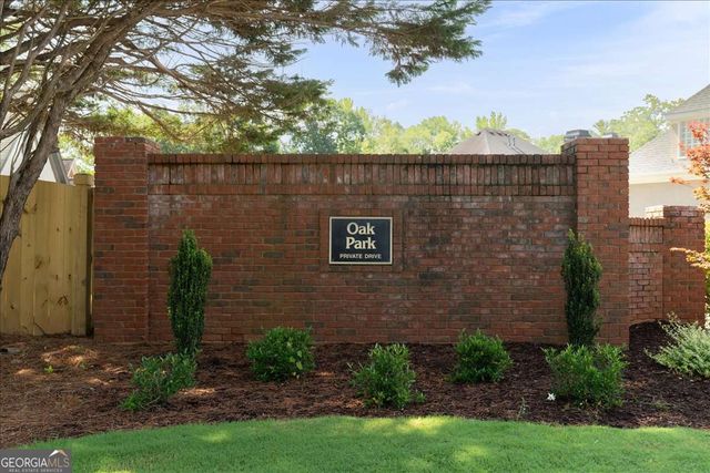 1560 Oak Park Cove, Decatur, GA 30033