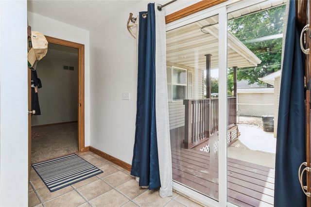 205 NE 9th Street, Ankeny, IA 50021