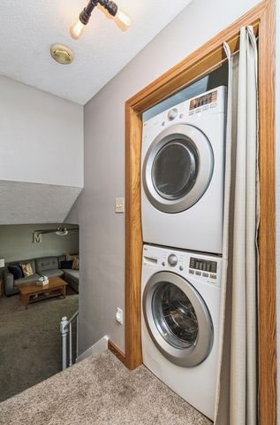 205 NE 9th Street, Ankeny, IA 50021