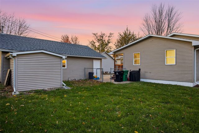 205 NE 9th Street, Ankeny, IA 50021