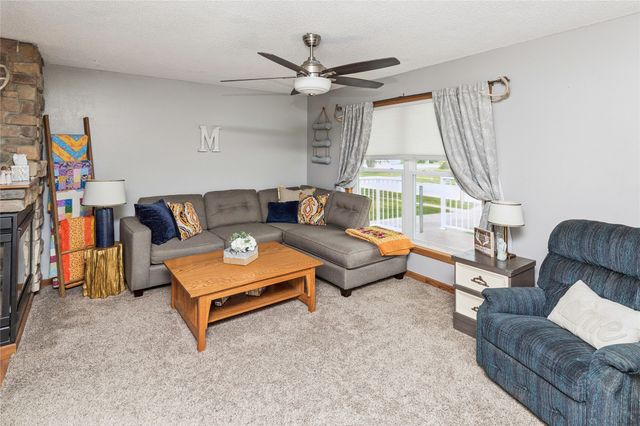 205 NE 9th Street, Ankeny, IA 50021