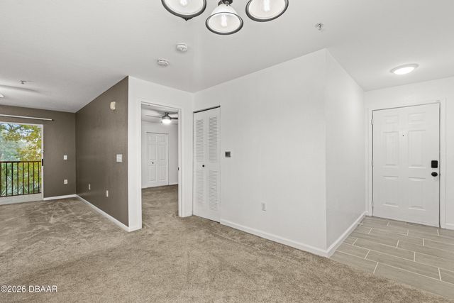 940 Village Trl Unit 3-202, Port Orange, FL 32127