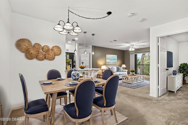 940 Village Trl Unit 3-202, Port Orange, FL 32127