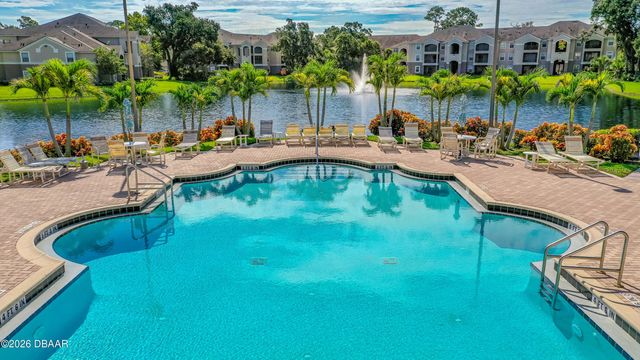 940 Village Trl Unit 3-202, Port Orange, FL 32127