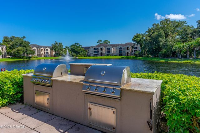 940 Village Trl Unit 3-202, Port Orange, FL 32127