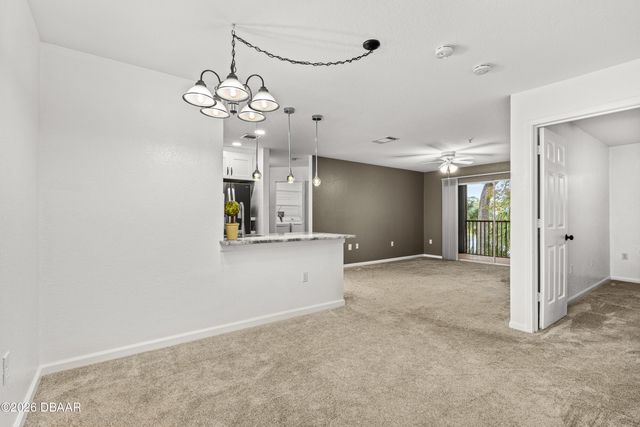 940 Village Trl Unit 3-202, Port Orange, FL 32127