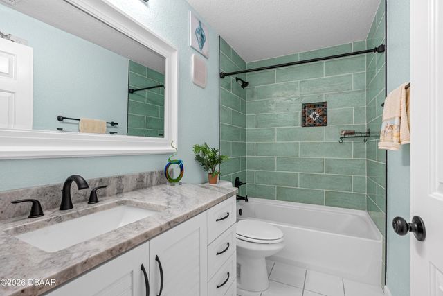 940 Village Trl Unit 3-202, Port Orange, FL 32127