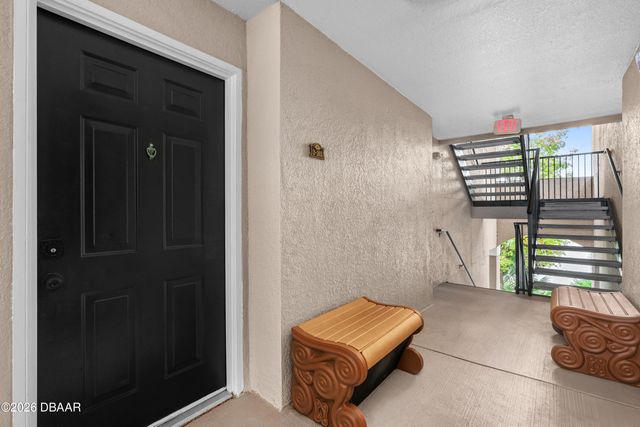 940 Village Trl Unit 3-202, Port Orange, FL 32127