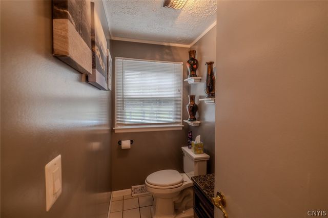 4940 Crestwood Lane, Onondaga, NY 13215