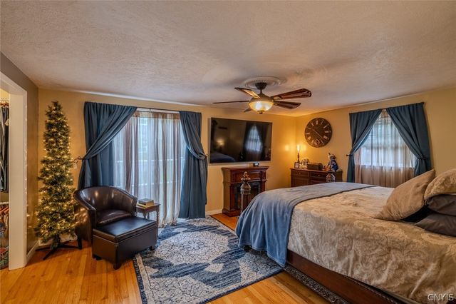 4940 Crestwood Lane, Onondaga, NY 13215