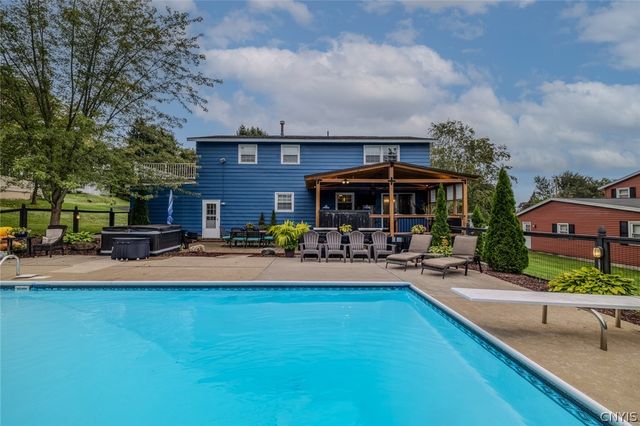 4940 Crestwood Lane, Onondaga, NY 13215