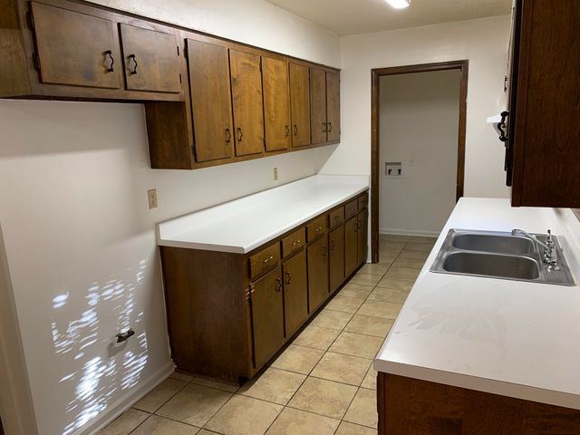 1941 CLIFTON AVE, Memphis, TN 38127