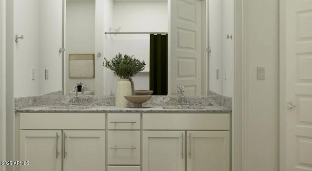 17356 W GRAY FOX Trail, Surprise, AZ 85387