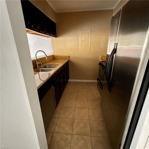14 Tamarisk Quay Unit 14D, Hampton, VA 23666