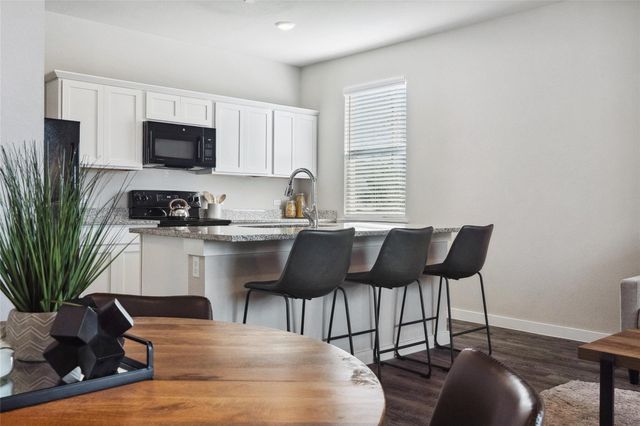 520-1304B Powell Drive, Leander, TX 78641