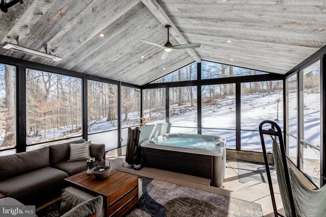 65 WESTTOWN THORNTON RD, West Chester, PA 19382