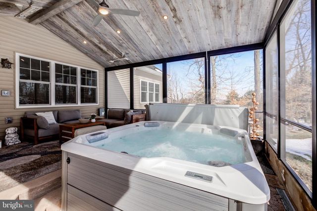 65 WESTTOWN THORNTON RD, West Chester, PA 19382