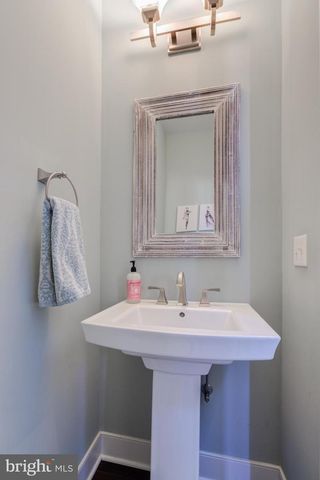 65 WESTTOWN THORNTON RD, West Chester, PA 19382