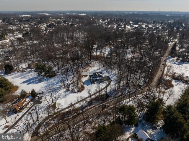 65 WESTTOWN THORNTON RD, West Chester, PA 19382