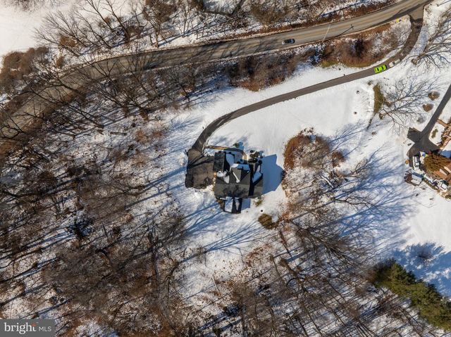 65 WESTTOWN THORNTON RD, West Chester, PA 19382