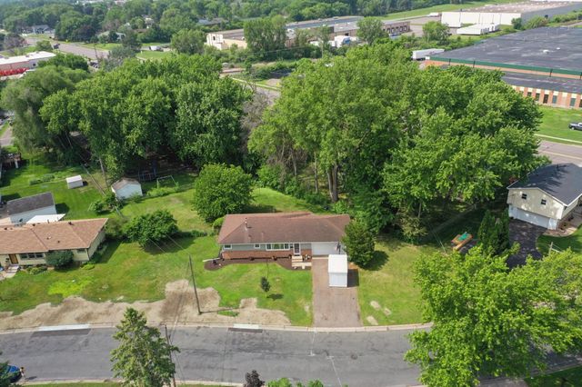 7813 53rd Avenue N, New Hope, MN 55428