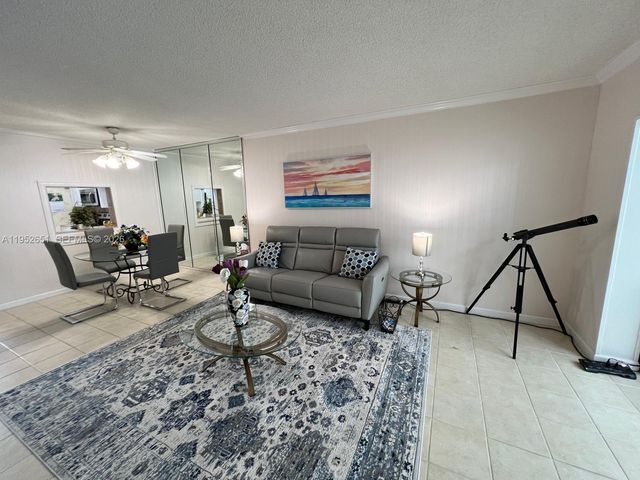 1501 S Ocean Blvd 211, Lauderdale By The Sea, FL 33062