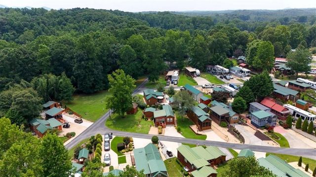 19 Wapiti Lane, Cleveland, GA 30528